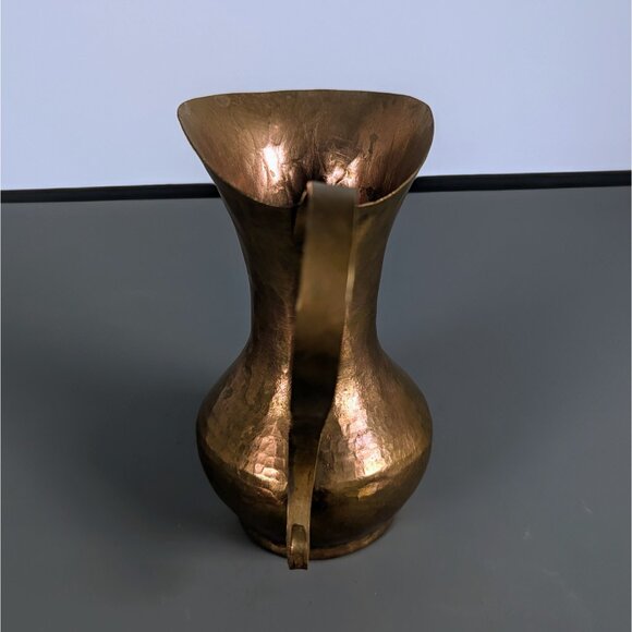 Vintage Handmade Hammer Finish Classic Copper Pitcher - Picture 4 of 4